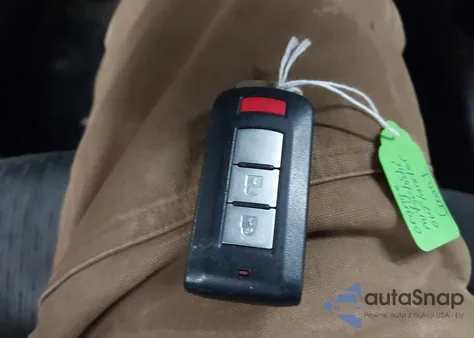 2014 Mitsubishi Outlander Se z USA, uszkodzony, nr VIN JA4AZ3A37EZ009389